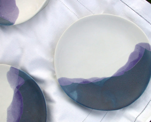 Atelier Elsa Dinerstein design ceramique céramique contemporaine vaisselle design et métiers d'art façonnage de la porcelaine à la main, émail composé par Elsa Dinerstein, bleu cobalt